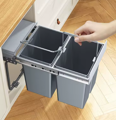 Plastic waste bin 30cm